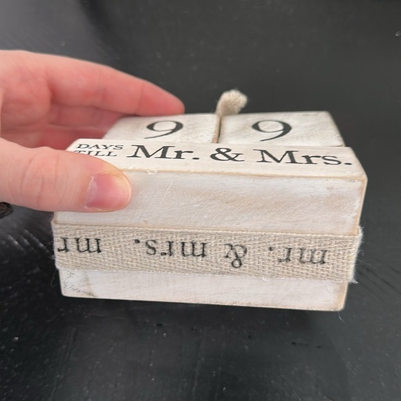 Mr and Mrs wedding countdown cubes engagement gift bridal shower bachelorette - Picture 3 of 6